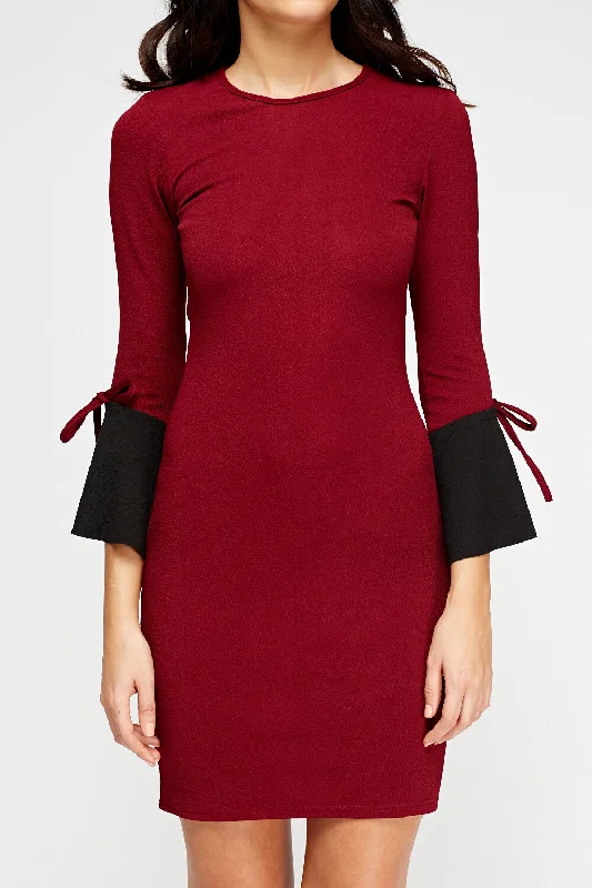 Stunning Two Tone Tie Cuff Dress. SIze 10-red&black or green&black-goth sleeves,